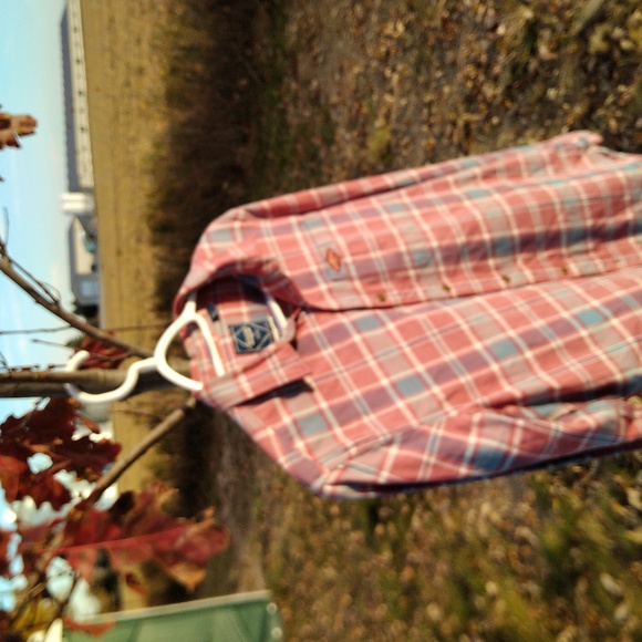 Superdry plaid button down - Picture 2 of 8